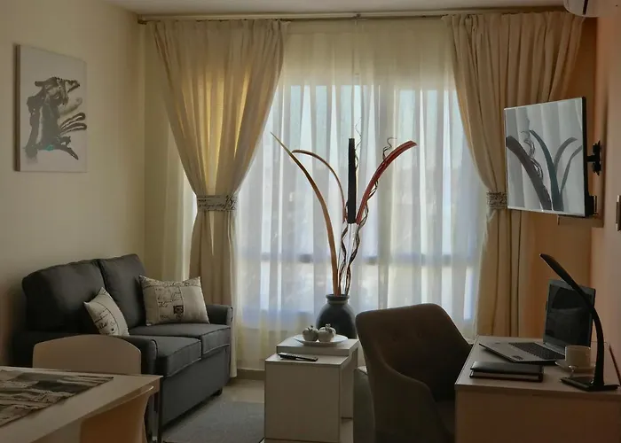Illia 121 Apart Hotel