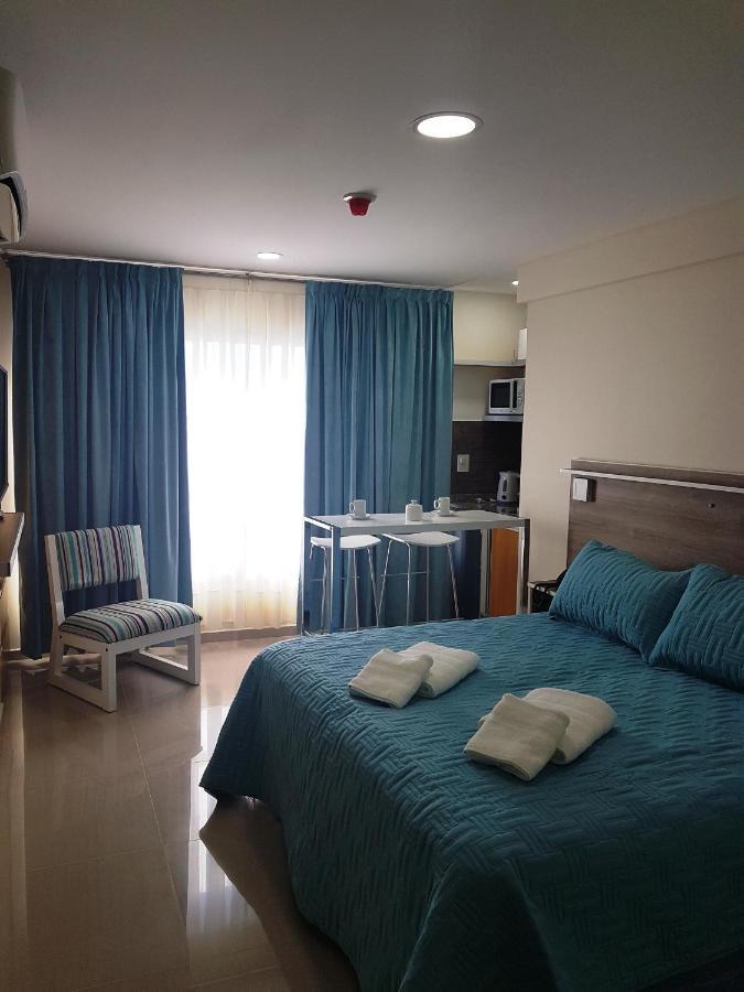 Illia 121 Hotel *